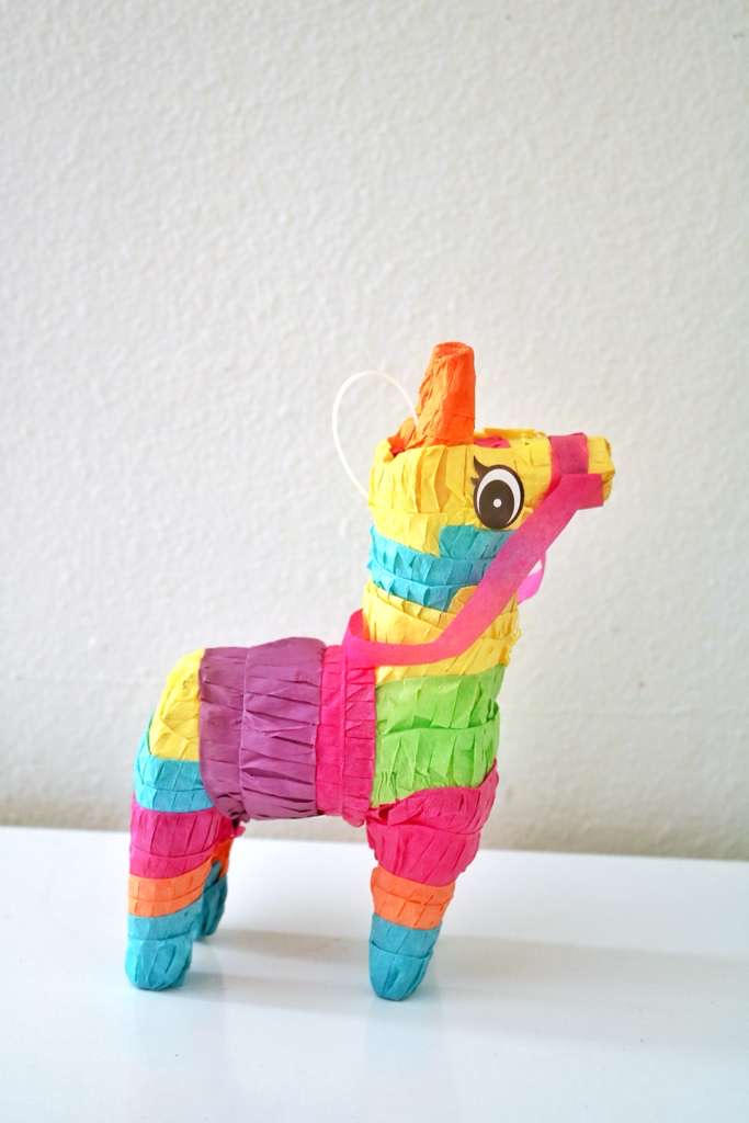 Little Posadas Piñata / Piñata Pequeña de Posadas